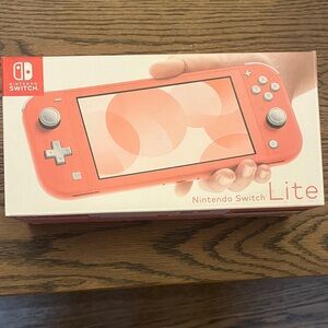 Nintendo Switch Lite - Vibrant Coral